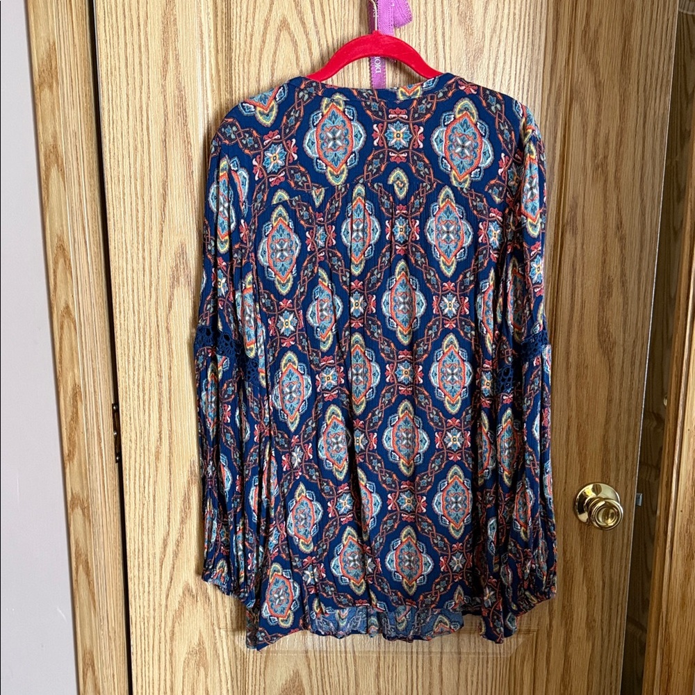 Signature Studio Multicolor Patterned Blouse - Picture 3 of 7